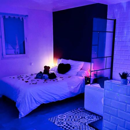Amour Azur Appartement Pour 2 Avec Jacuzzi Et Terrasse A 2 Minutes De La Mer Vallauris Exterior foto