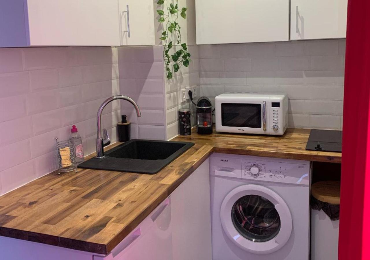 Amour Azur Appartement Pour 2 Avec Jacuzzi Et Terrasse A 2 Minutes De La Mer Vallauris Exterior foto